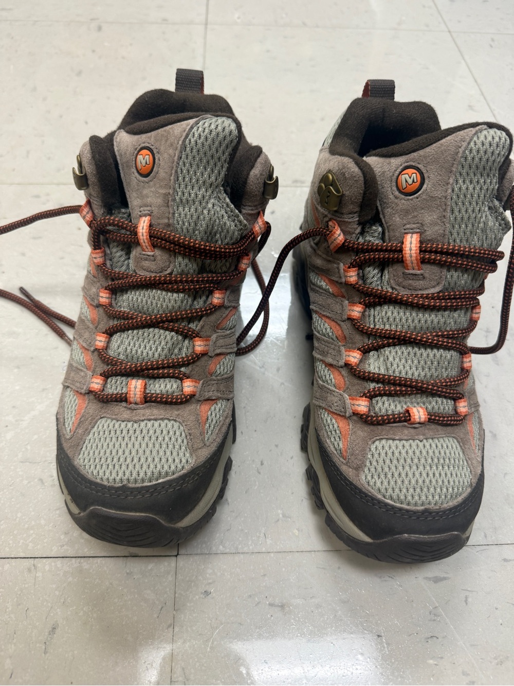 Women’s Merrill MOAB 3 hiking boots (color: bungee cord)